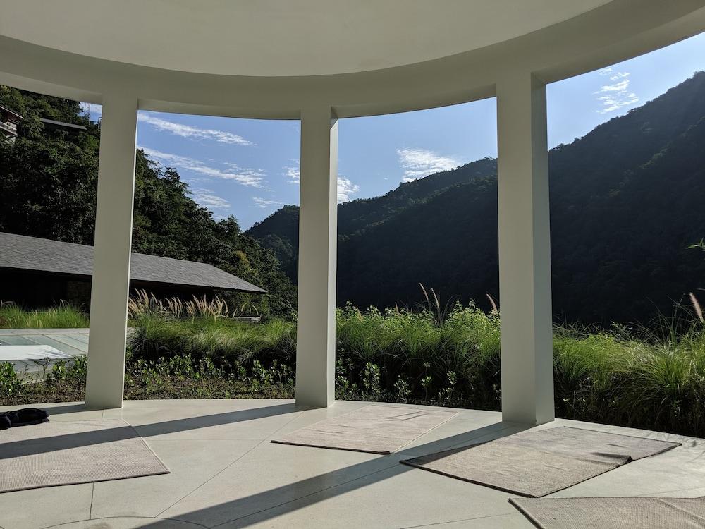 Taj Rishikesh Resort And Spa Dehradun Eksteriør billede